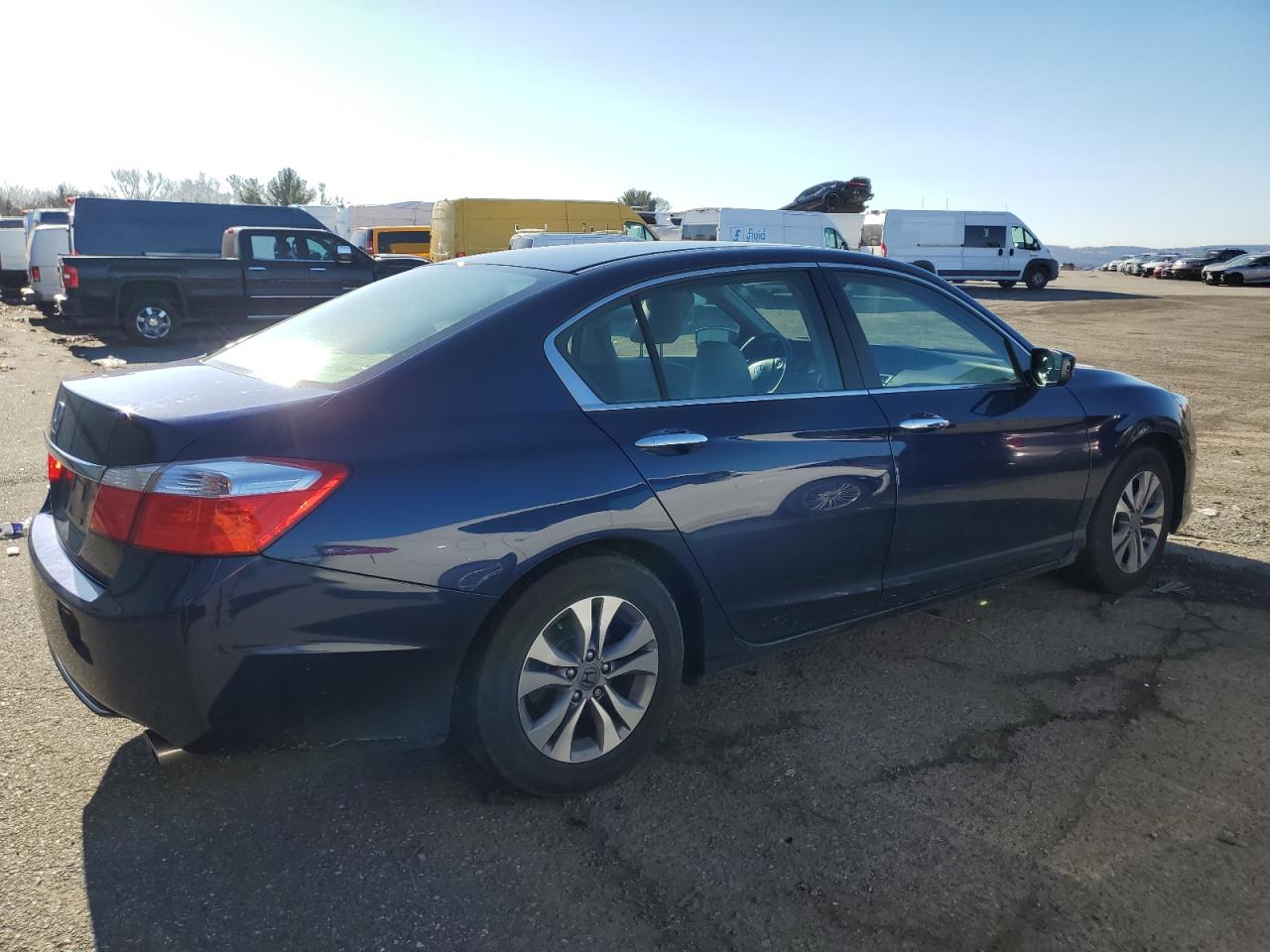 Изображение 3 2015 HONDA ACCORD LX 2015 с VIN 1HGCR2F30FA050708