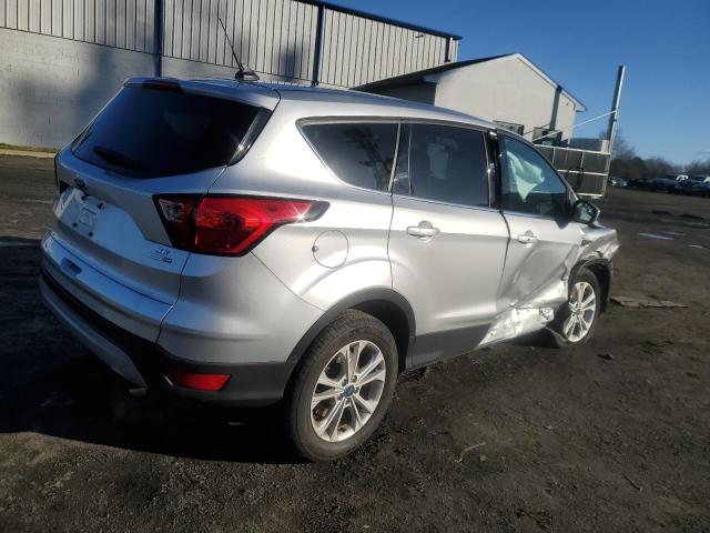 Изображение 3 2019 FORD ESCAPE SE 2019 с VIN 1FMCU9GD8KUB42067