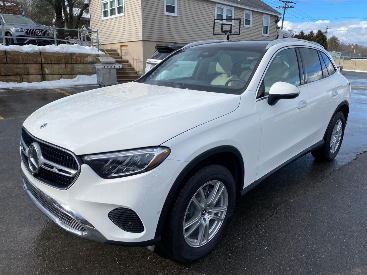 Image 1 of 2023 MERCEDES-BENZ GLC 300 4MATIC 2023 with VIN W1NKM4HB5PU013235