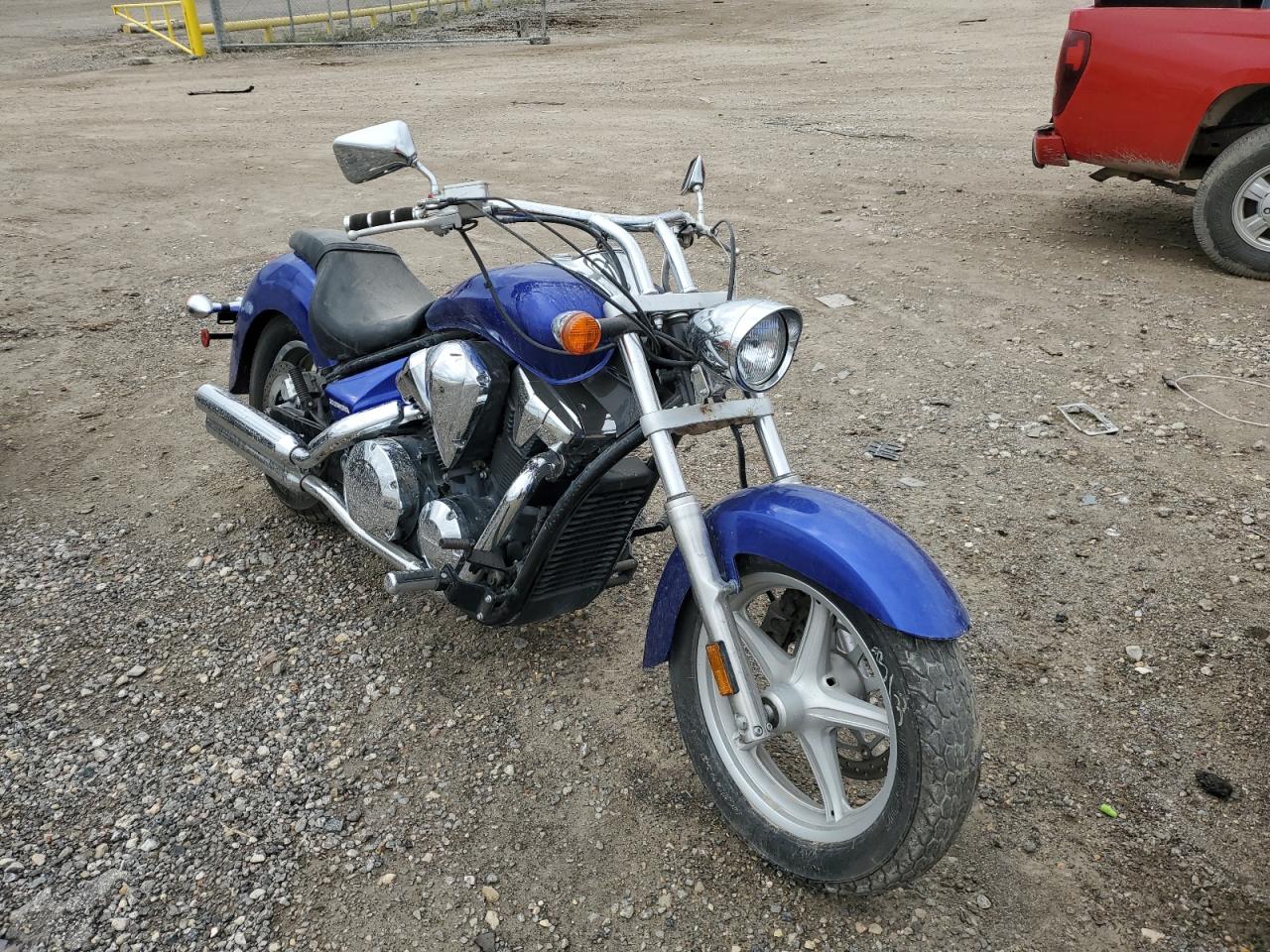 2016 HONDA VT1300 CR 2016 image