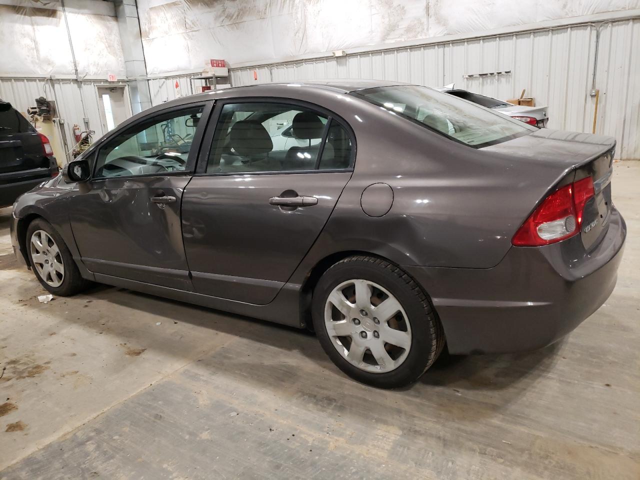 Изображение 2 2010 HONDA CIVIC LX 2010 с VIN 19XFA1F50AE002517