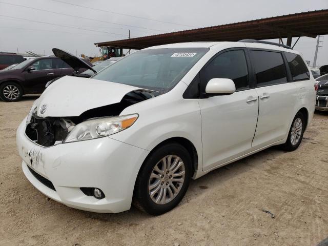 Image 1 of 2015 TOYOTA SIENNA XLE 2015 with VIN 5TDYK3DC1FS562465