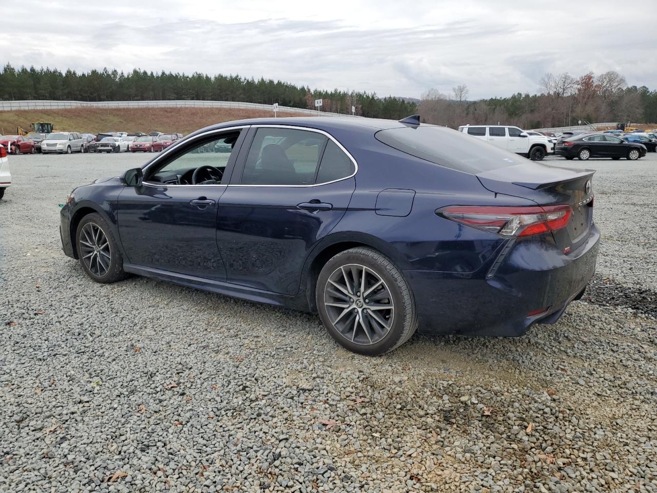 Изображение 2 2022 TOYOTA CAMRY SE 2022 с VIN 4T1G11AKXNU718457