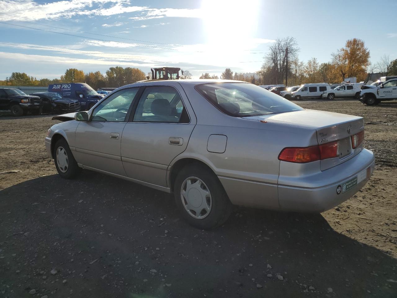 Image 2 of 2000 TOYOTA CAMRY CE 2000 with VIN 4T1BG22K3YU703848
