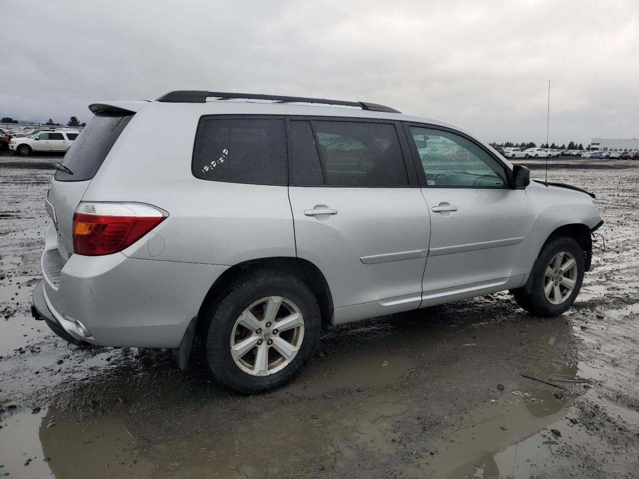 Image 3 of 2010 TOYOTA HIGHLANDER  2010 with VIN 5TDBK3EH7AS025270
