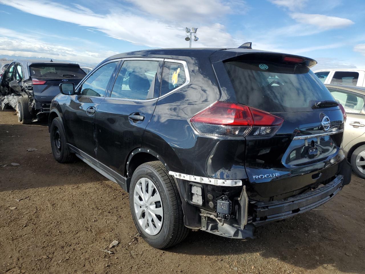 Image 2 of 2019 NISSAN ROGUE S 2019 with VIN 5N1AT2MV4KC746297