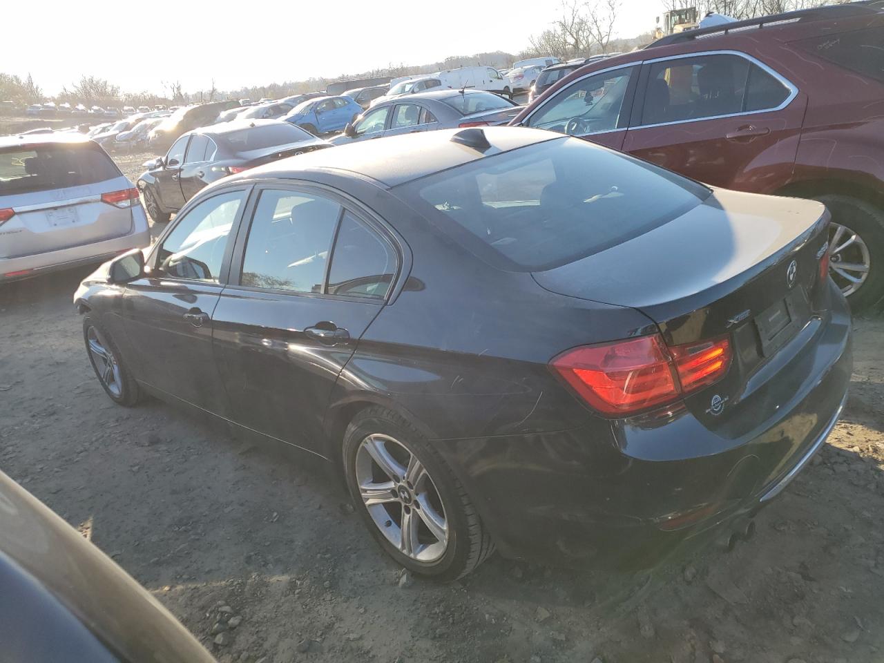 Изображение 2 2015 BMW 328 XI SULEV 2015 с VIN WBA3B5G56FNS13551