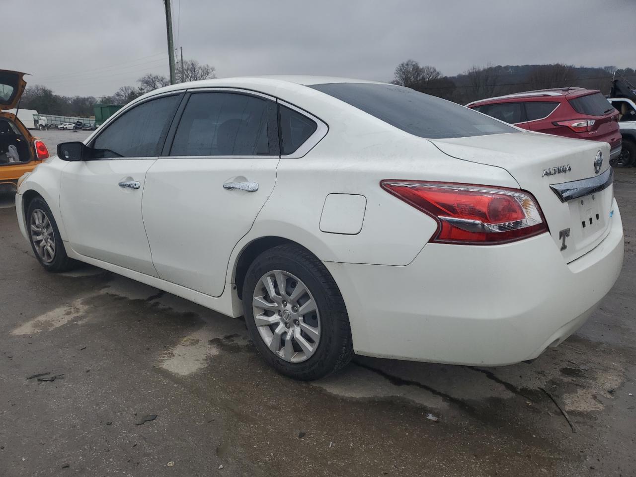 Image 2 of 2013 NISSAN ALTIMA 2.5 2013 with VIN 1N4AL3AP4DC211432