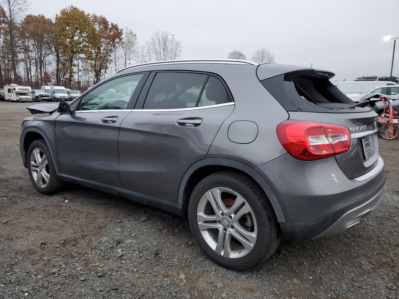 Obraz 2 z 2015 MERCEDES-BENZ GLA 250 4MATIC 2015 z VIN WDCTG4GB9FJ177957