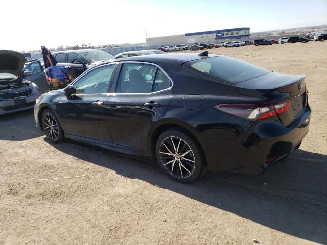 Obraz 2 z 2021 TOYOTA CAMRY SE 2021 z VIN 4T1G11AK2MU477265