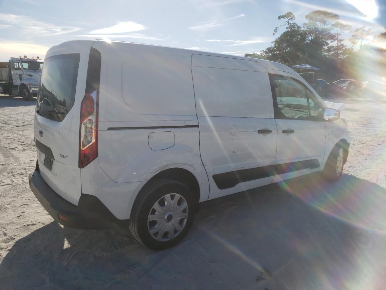 Image 3 of 2020 FORD TRANSIT CONNECT XLT 2020 with VIN NM0LE7F24L1453100