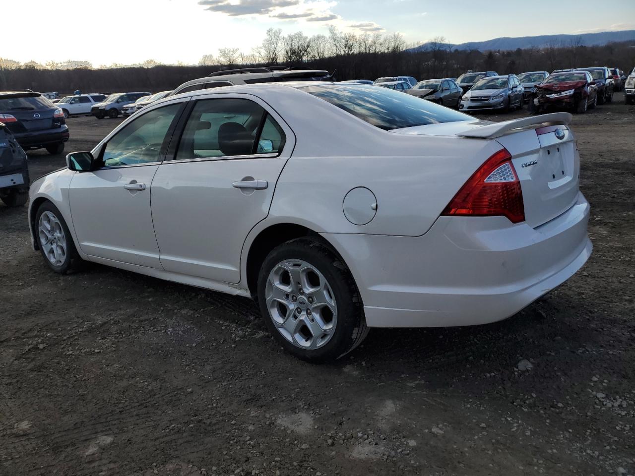 Image 2 of 2010 FORD FUSION SE 2010 with VIN 3FAHP0HAXAR227165
