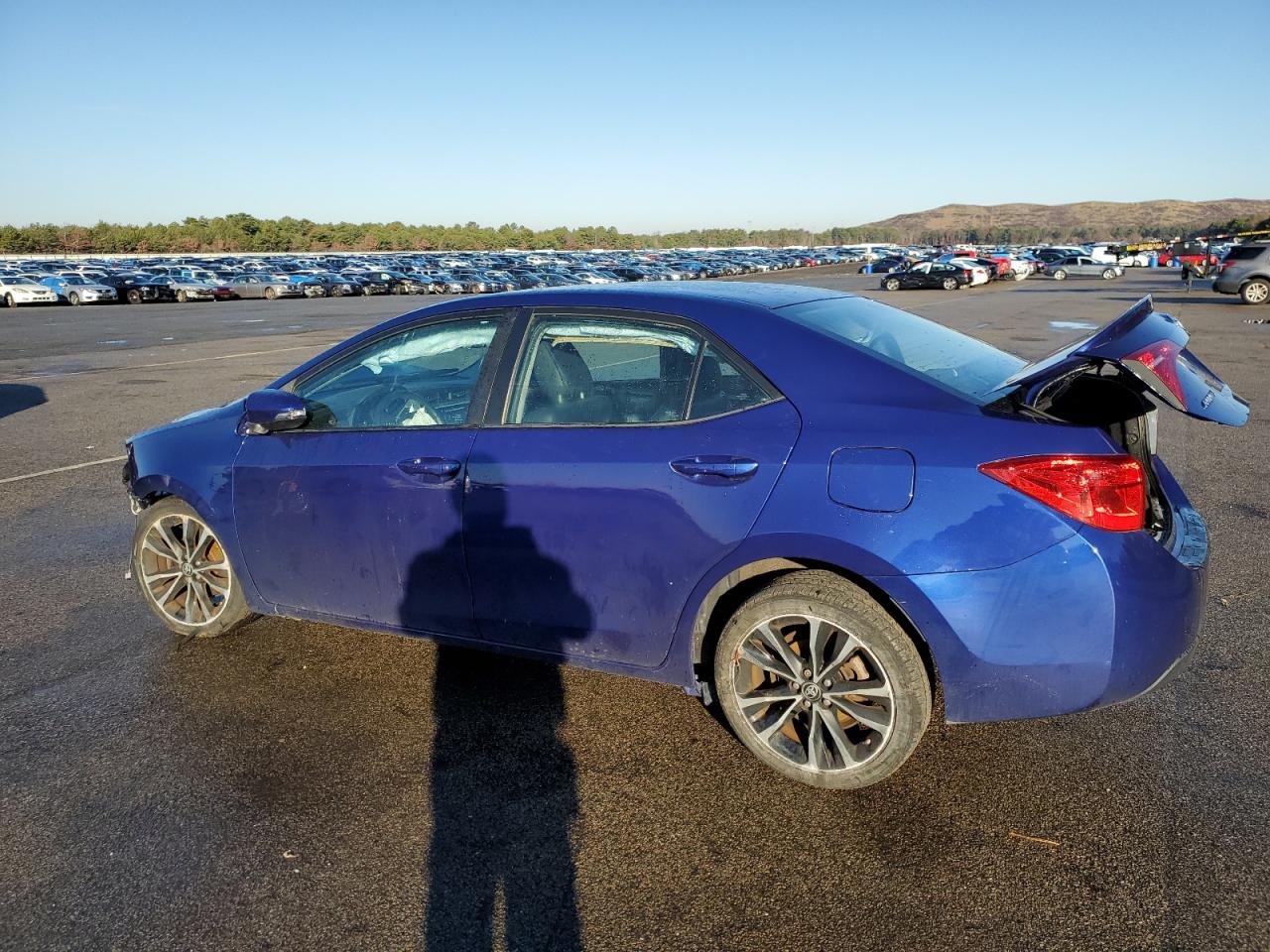 Obraz 2 z 2018 TOYOTA COROLLA L 2018 z VIN 2T1BURHEXJC046752