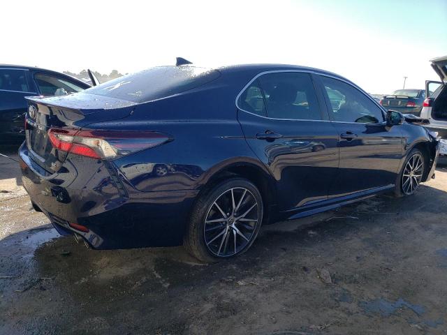 Obraz 3 z 2022 TOYOTA CAMRY SE 2022 z VIN 4T1G11AK3NU677721