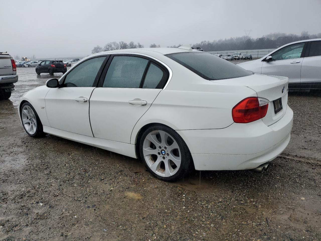 Image 2 of 2006 BMW 330 I 2006 with VIN WBAVB33516KS35364