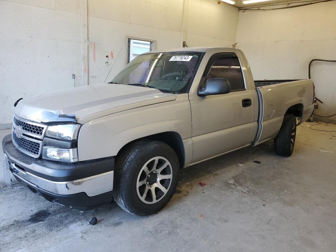 Image 1 of 2007 CHEVROLET SILVERADO C1500 CLASSIC 2007 with VIN 1GCEC14X67Z165826