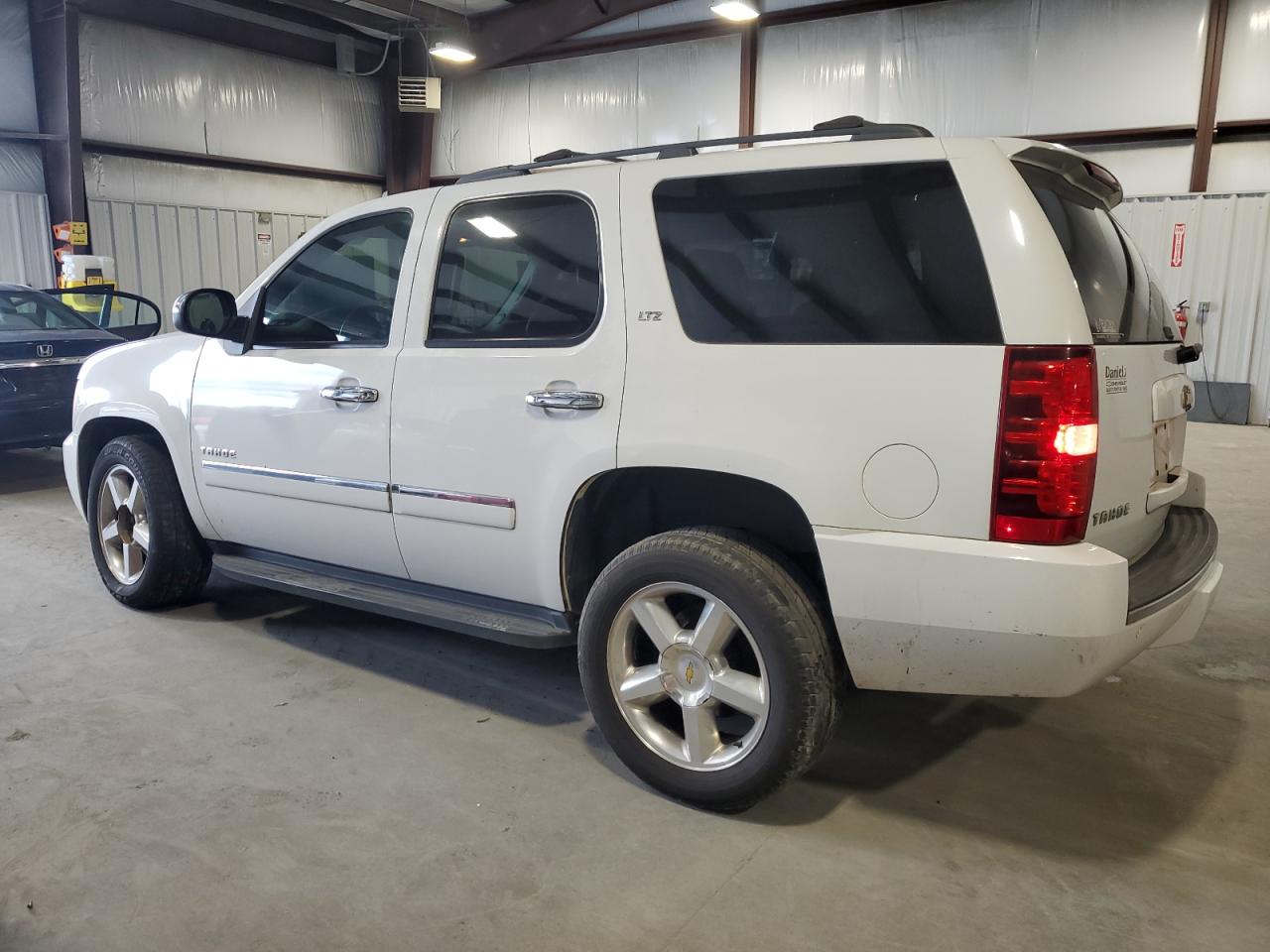 Obraz 2 z 2009 CHEVROLET TAHOE C1500 LTZ 2009 z VIN 1GNFC33J29R294038