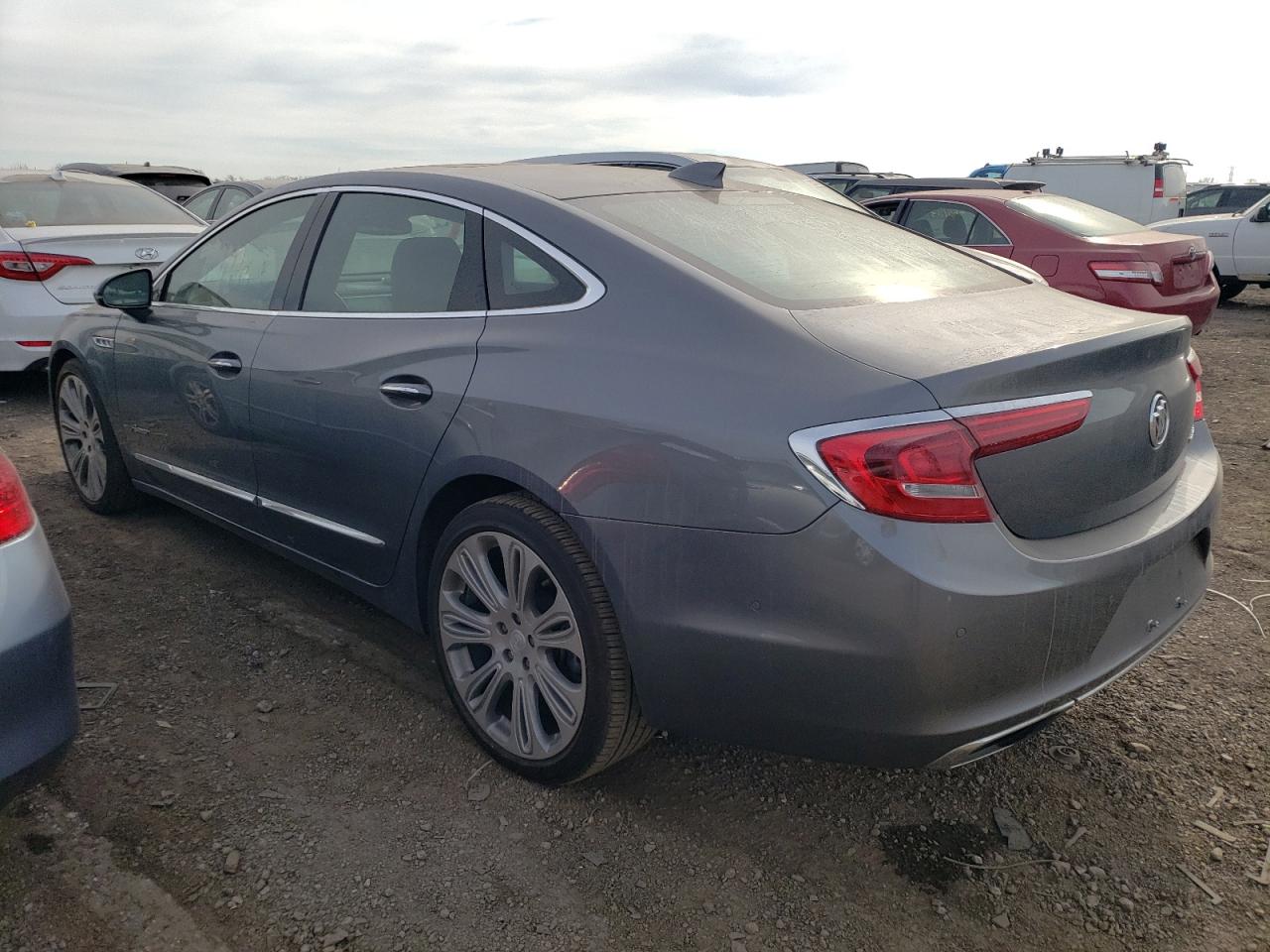Obraz 2 z 2019 BUICK LACROSSE AVENIR 2019 z VIN 1G4ZU5SS7KU130520