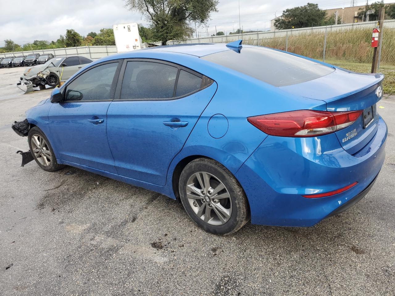 Изображение 2 2017 HYUNDAI ELANTRA SE 2017 с VIN 5NPD84LF5HH030756