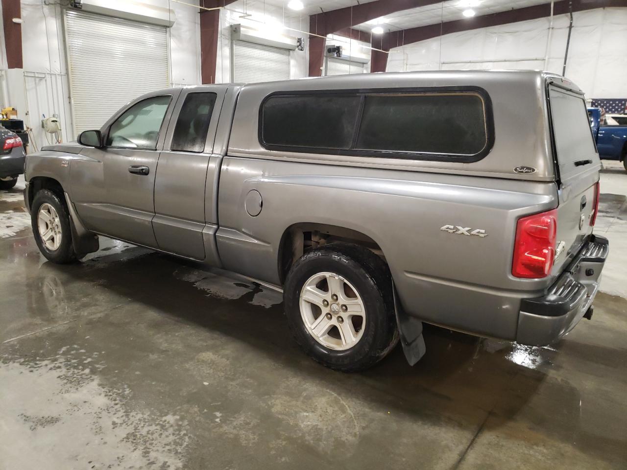 Изображение 2 2010 DODGE DAKOTA SXT 2010 с VIN 1D7CW3BP1AS131778
