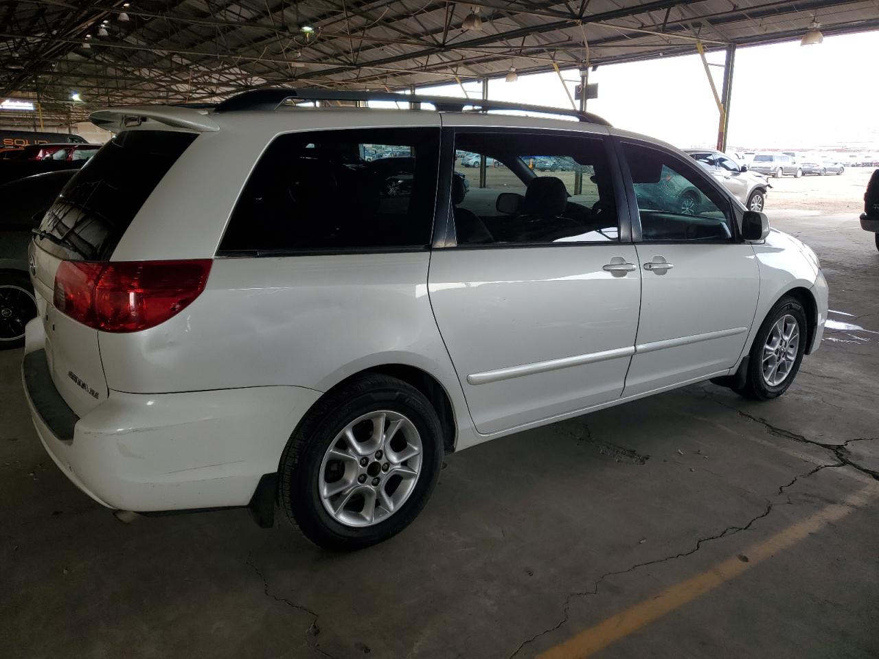 Изображение 3 2006 TOYOTA SIENNA XLE 2006 с VIN 5TDZA22C06S500852