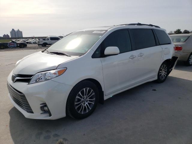 2019 TOYOTA SIENNA XLE 2019 image