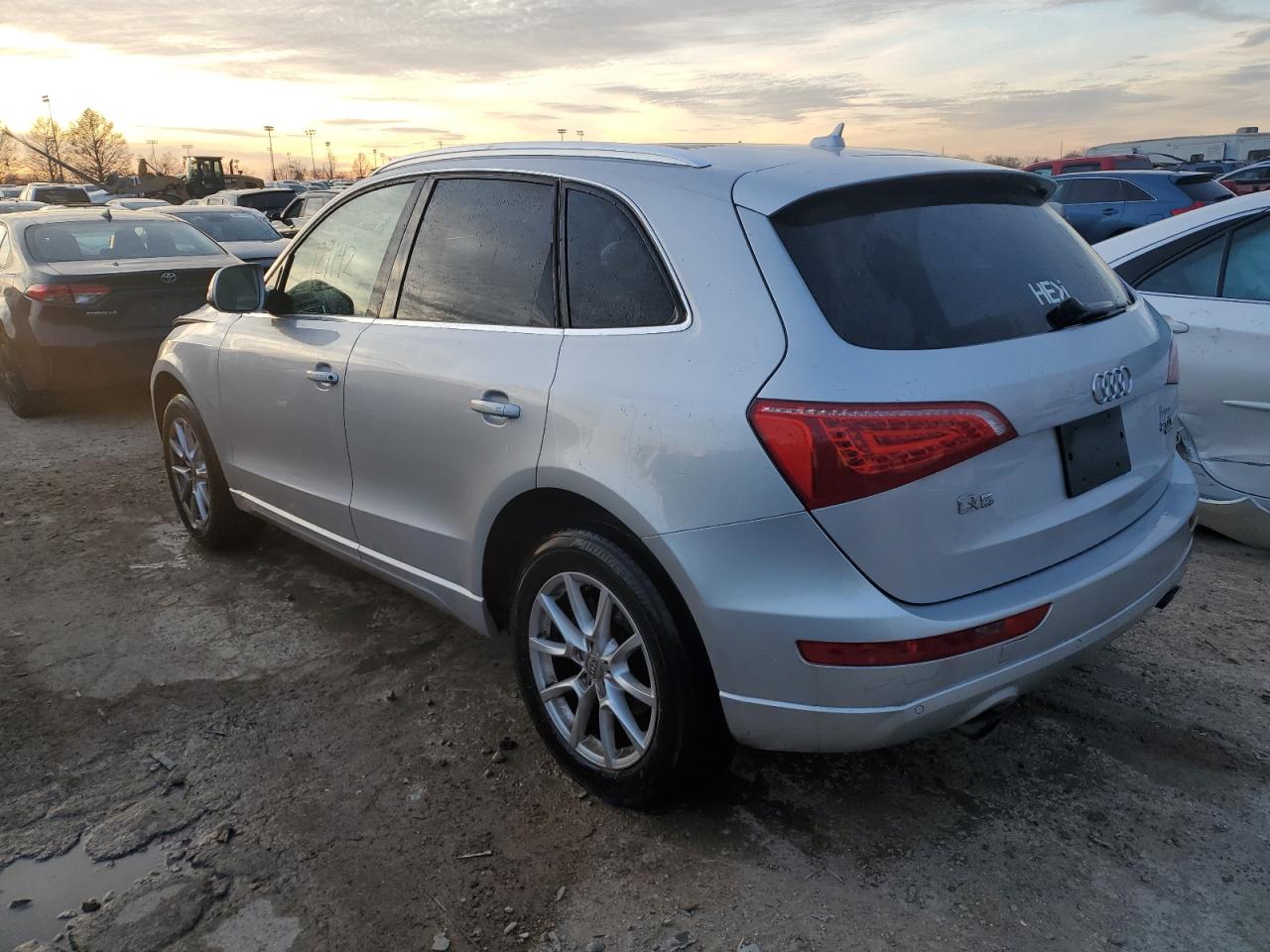 Изображение 2 2012 AUDI Q5 PREMIUM PLUS 2012 с VIN WA1LFAFP8CA020074