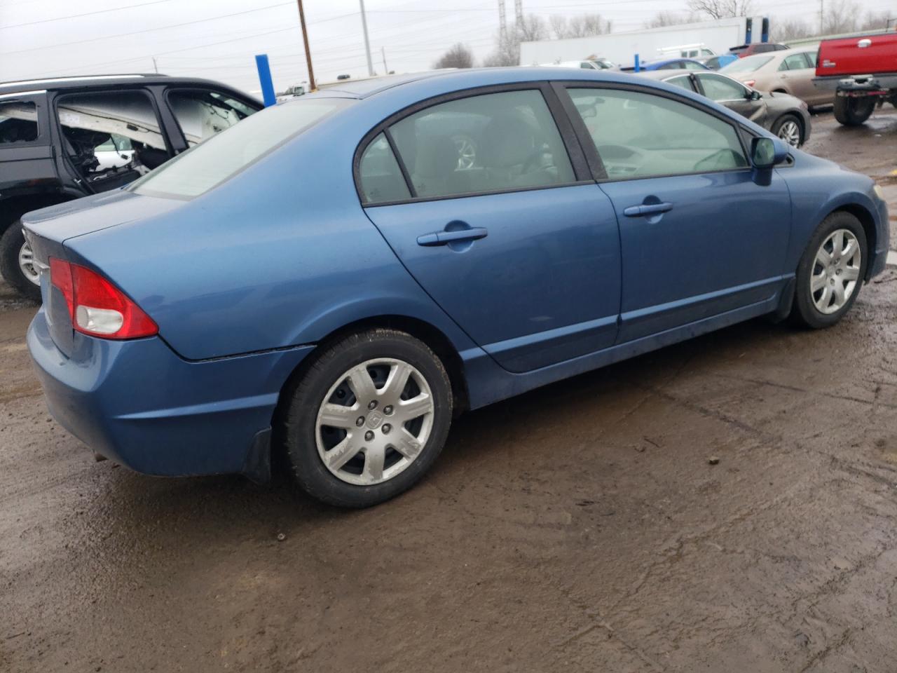 Изображение 3 2009 HONDA CIVIC LX 2009 с VIN 19XFA16559E005232