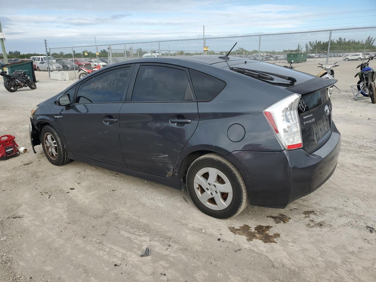 Изображение 2 2010 TOYOTA PRIUS  2010 с VIN JTDKN3DU1A0022289