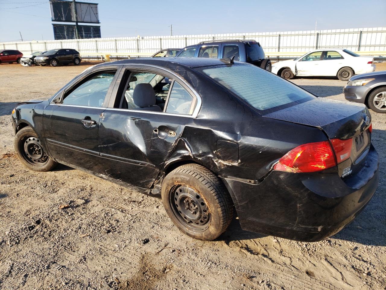 Obraz 2 z 2009 KIA OPTIMA LX 2009 z VIN KNAGE228495310194