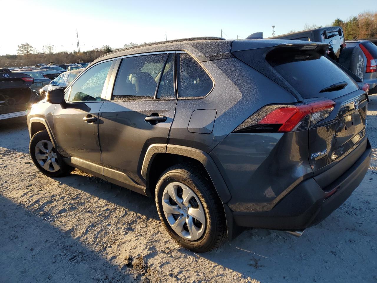 Изображение 2 2019 TOYOTA RAV4 LE 2019 с VIN 2T3G1RFV2KC038770