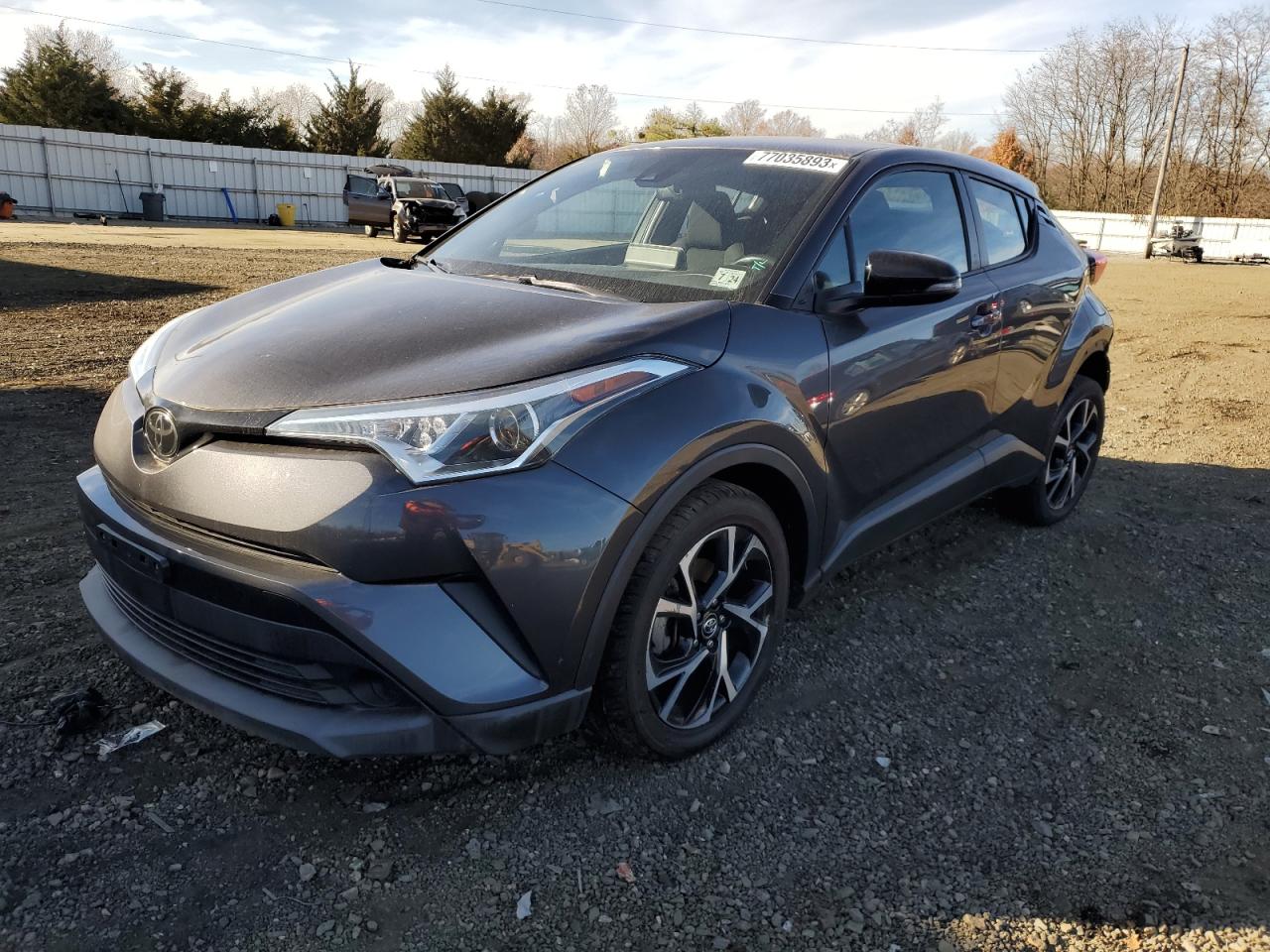 Obraz 1 z 2019 TOYOTA C-HR XLE 2019 z VIN NMTKHMBX5KR077710