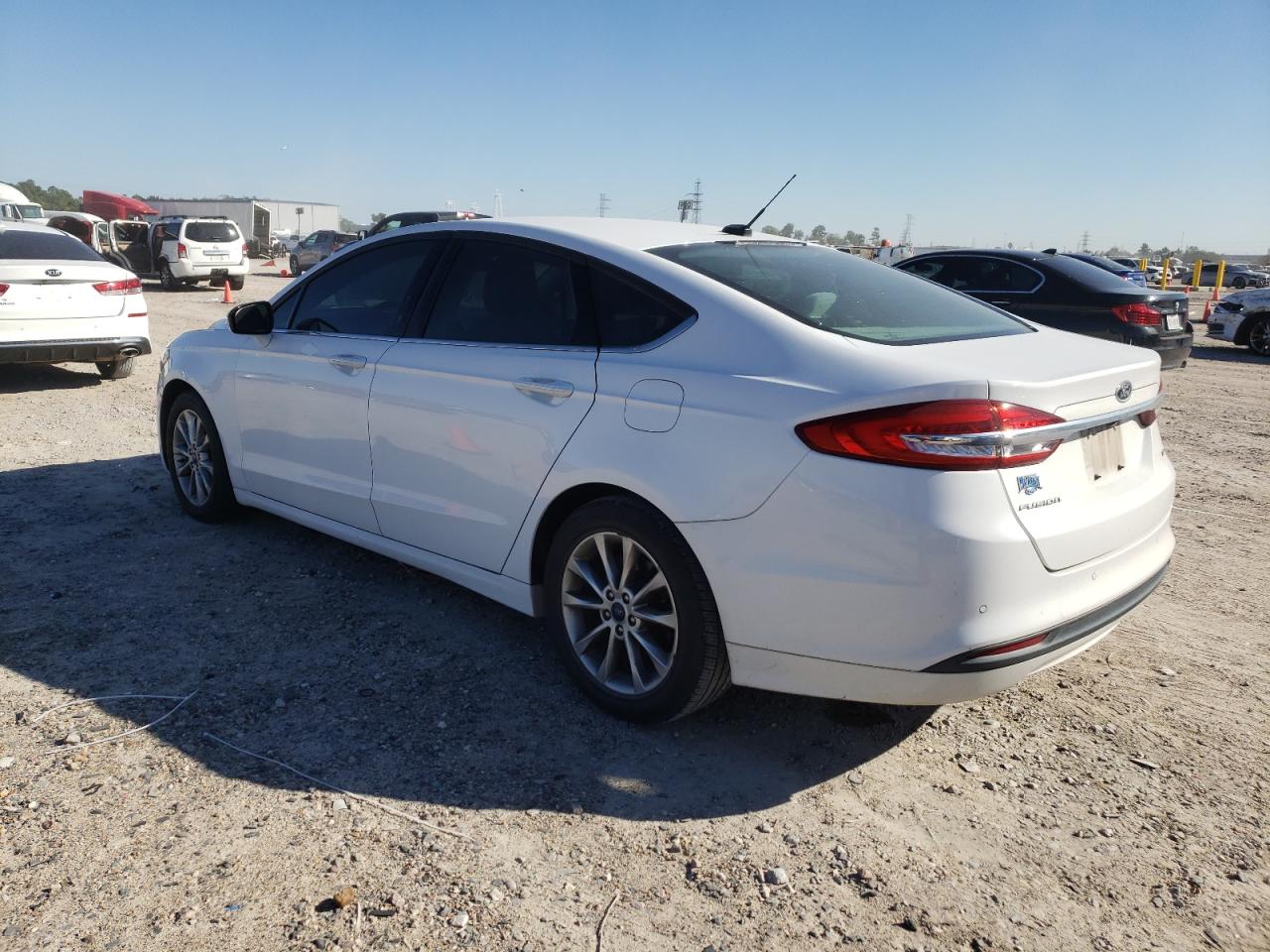 Изображение 2 2017 FORD FUSION SE 2017 с VIN 3FA6P0H71HR164284