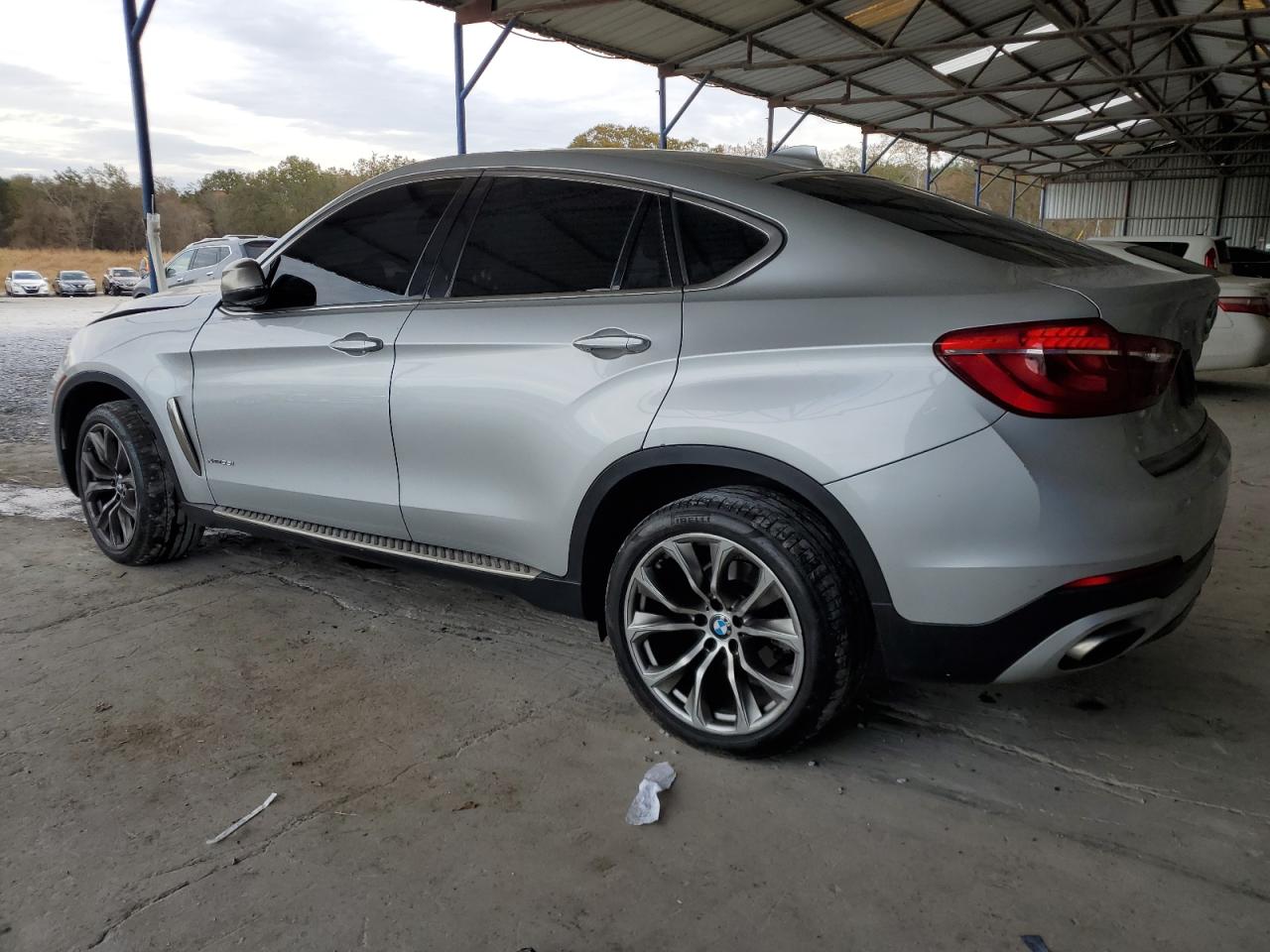 Obraz 2 z 2018 BMW X6 XDRIVE35I 2018 z VIN 5UXKU2C51J0X48708
