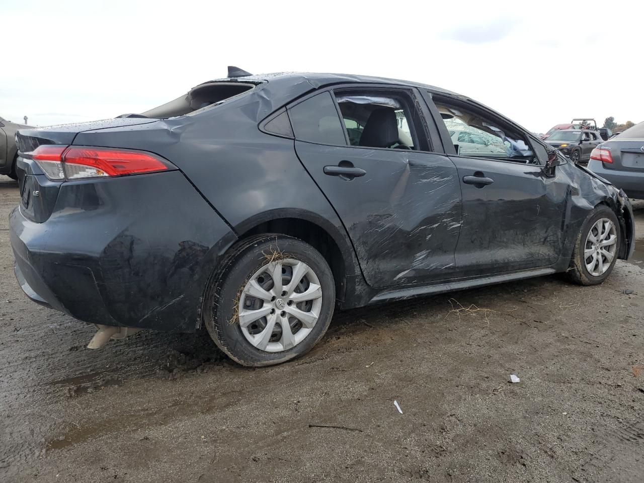 Obraz 3 z 2020 TOYOTA COROLLA LE 2020 z VIN JTDEPRAE2LJ033080