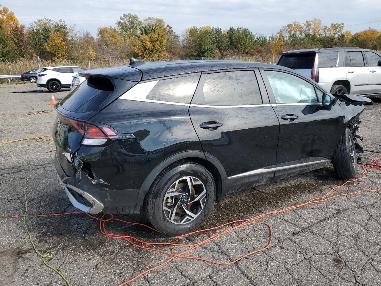 Image 3 of 2023 KIA SPORTAGE LX 2023 with VIN KNDPUCAF6P7144791