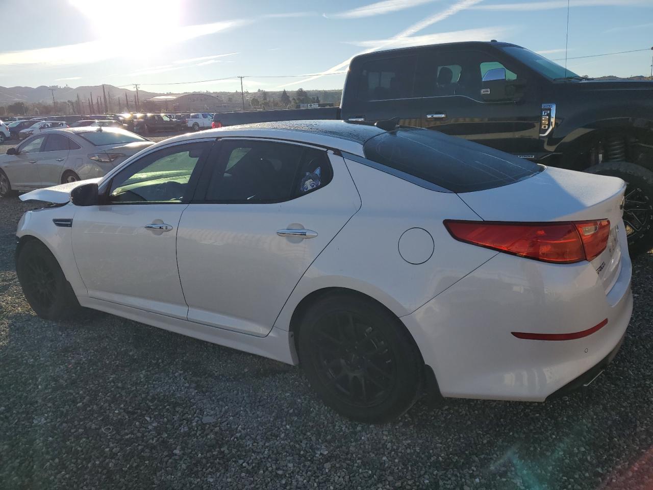 Image 2 of 2015 KIA OPTIMA EX 2015 with VIN 5XXGN4A79FG352312