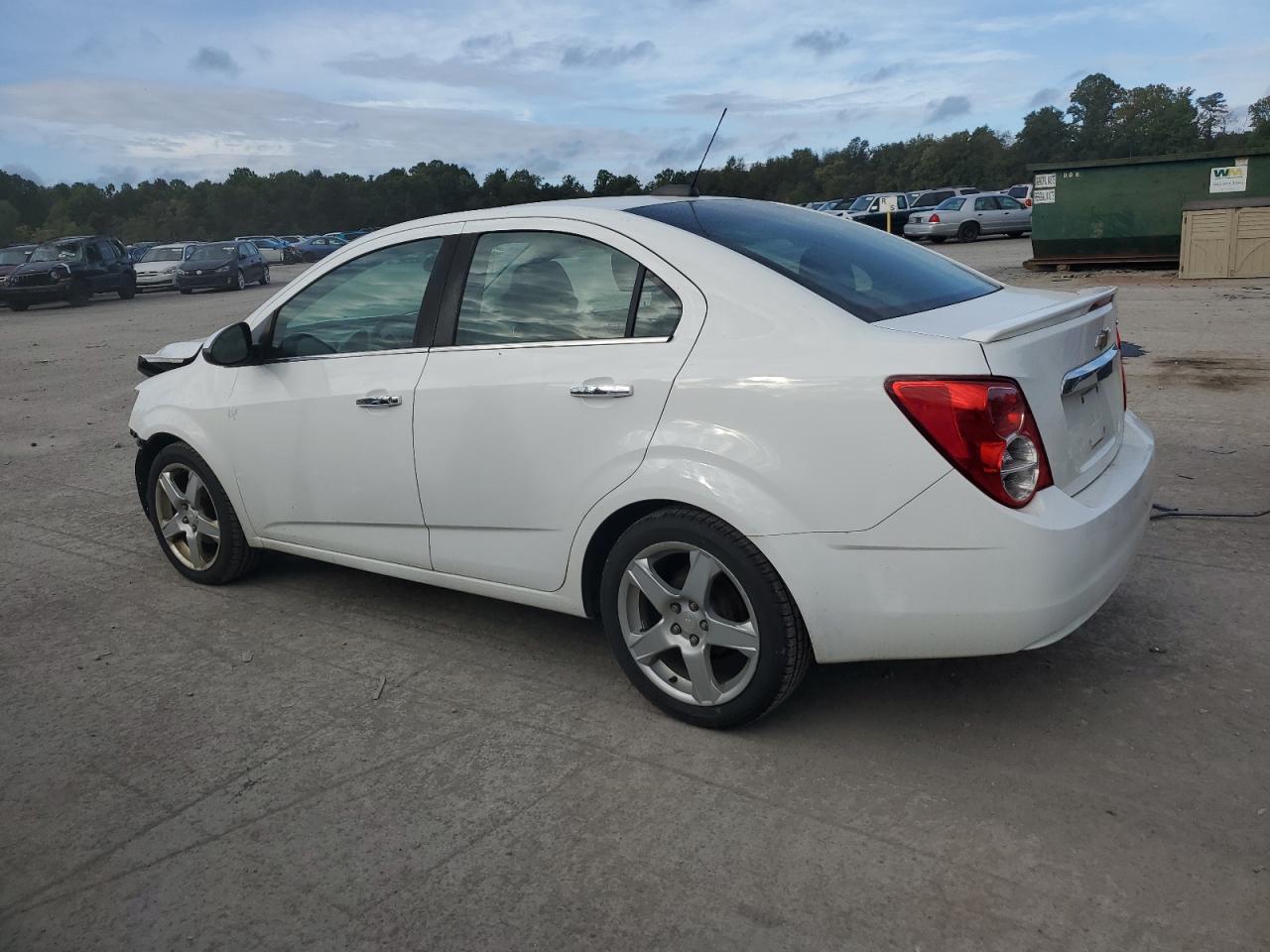 Изображение 2 2015 CHEVROLET SONIC LTZ 2015 с VIN 1G1JE5SB5F4164565