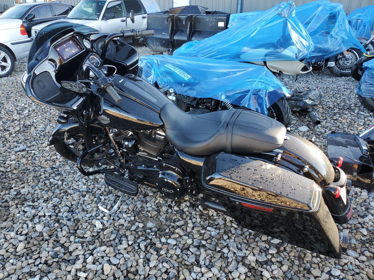 Image 3 of 2021 HARLEY-DAVIDSON FLTRXS  2021 with VIN 1HD1KTP19MB621888