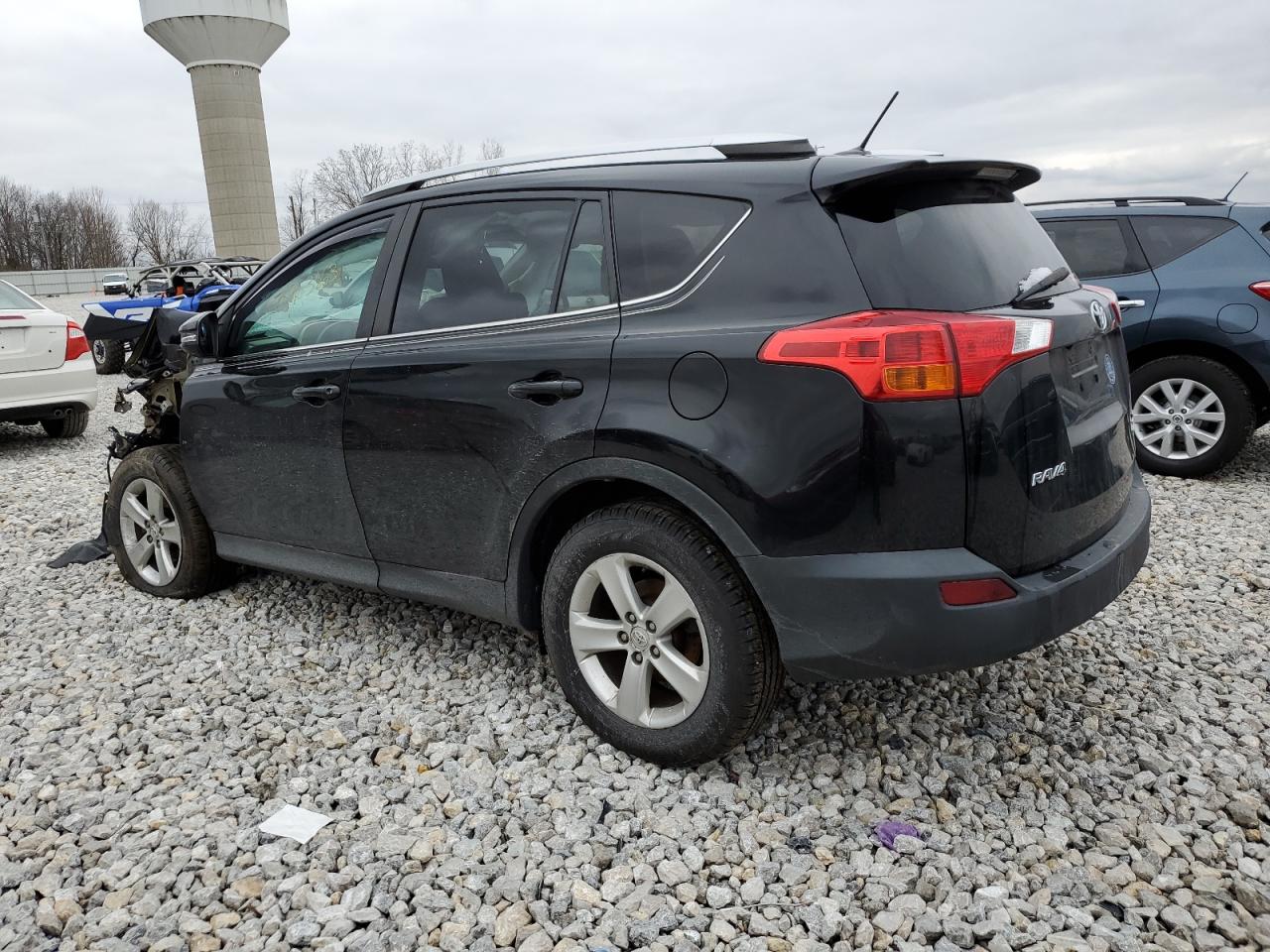 Изображение 2 2013 TOYOTA RAV4 XLE 2013 с VIN 2T3RFREV5DW029025