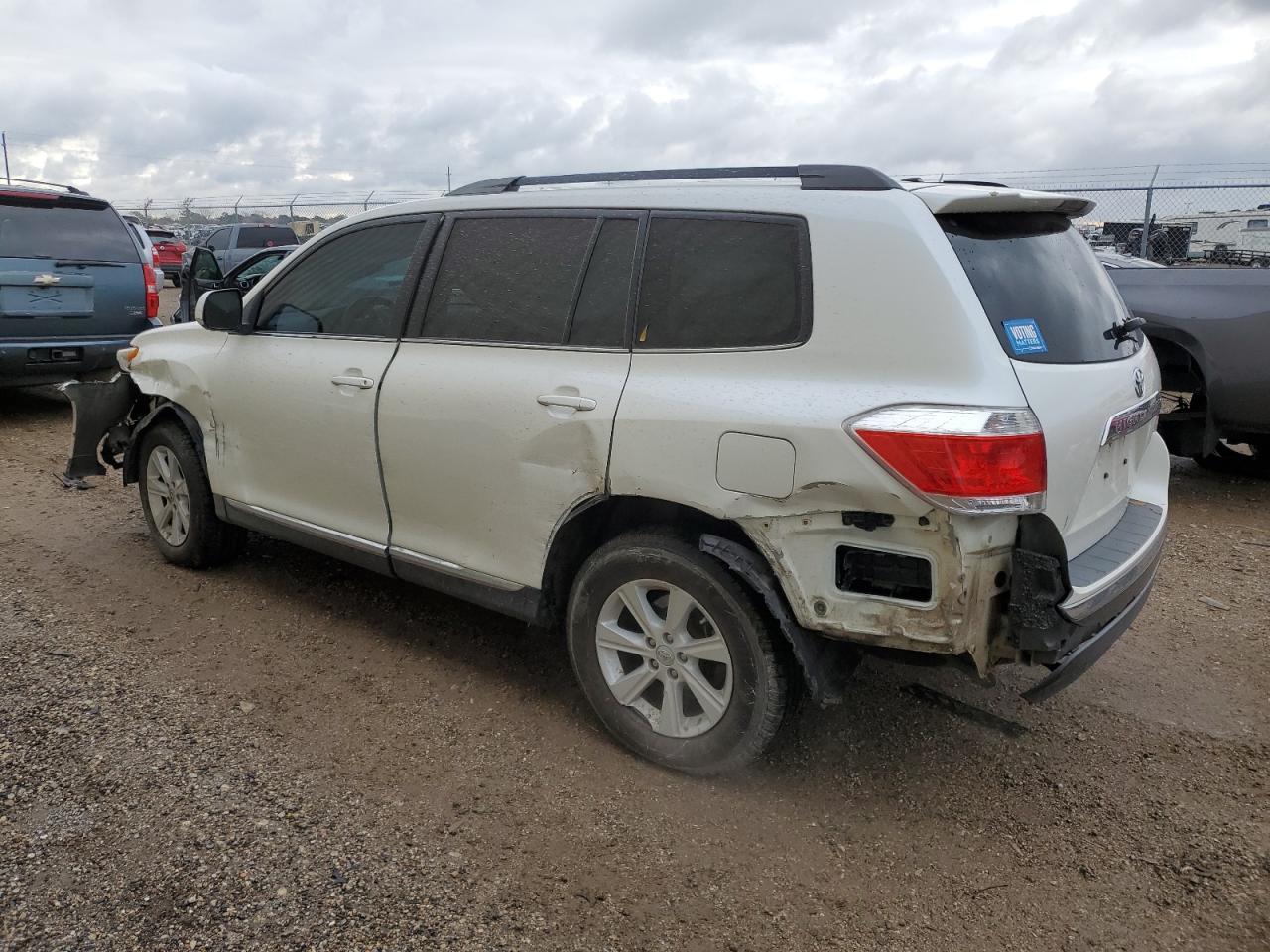 Изображение 2 2012 TOYOTA HIGHLANDER BASE 2012 с VIN 5TDZA3EH6CS022381