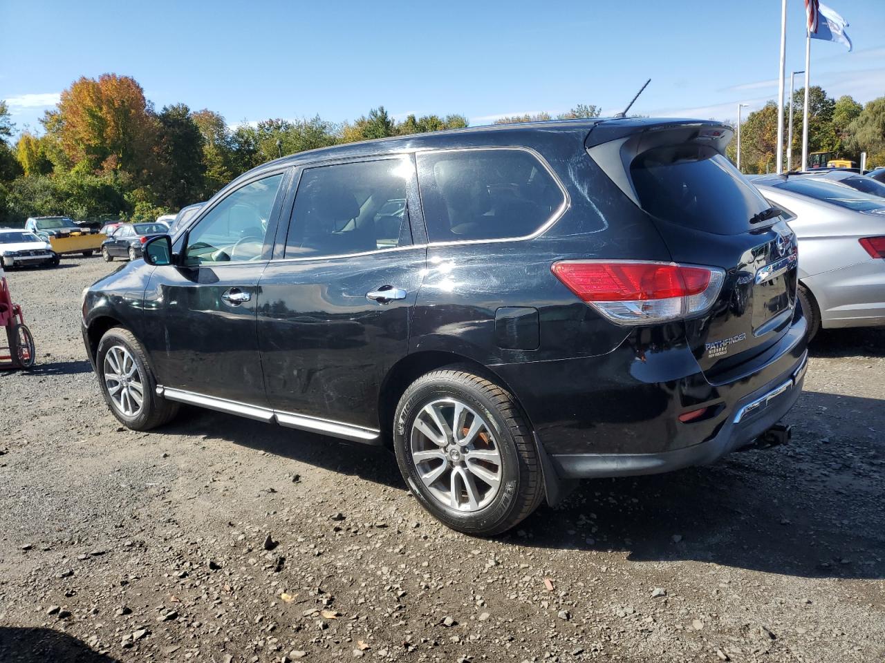 Изображение 2 2014 NISSAN PATHFINDER S 2014 с VIN 5N1AR2MM9EC617157