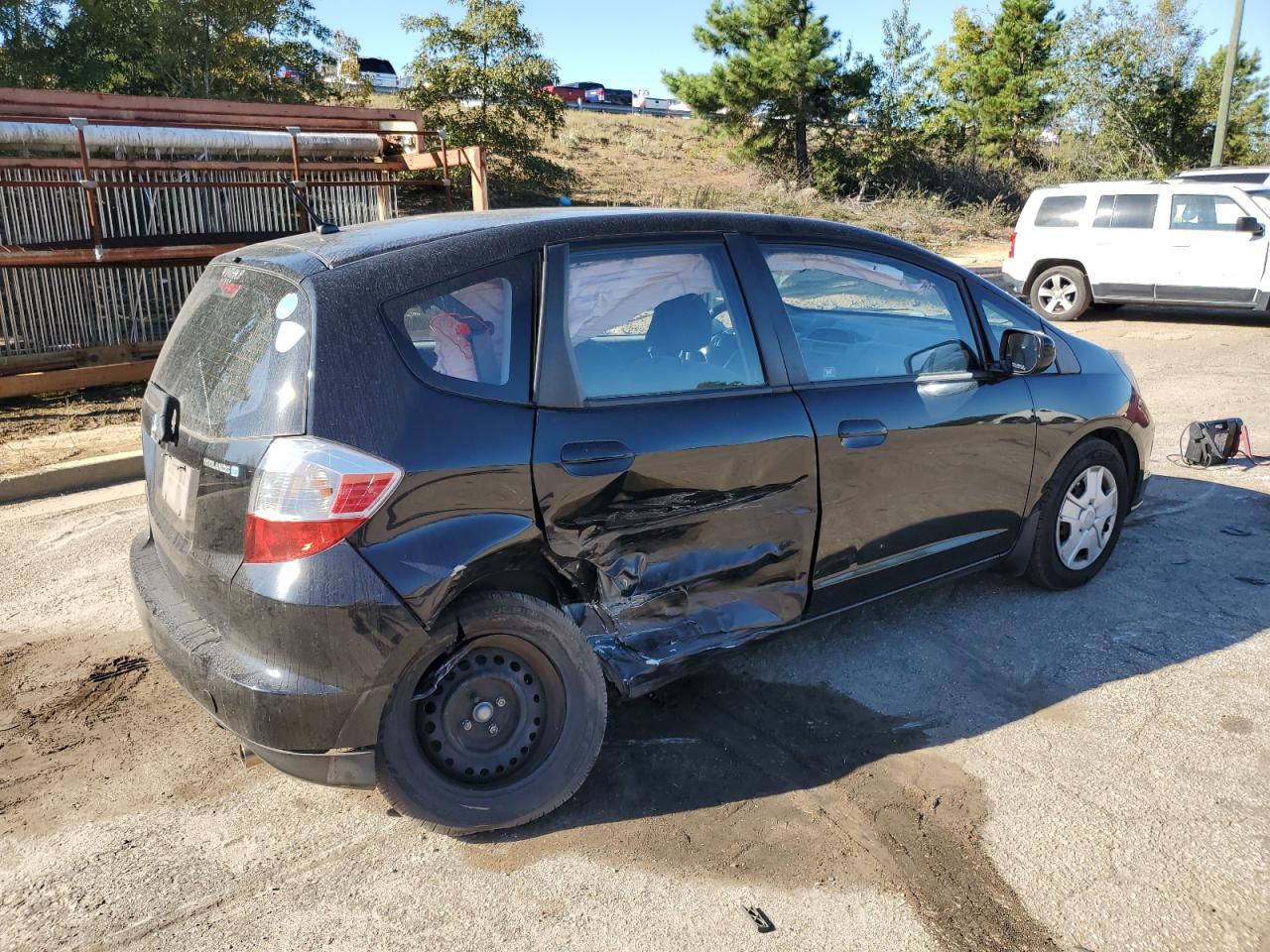 Image 3 of 2013 HONDA FIT  2013 with VIN JHMGE8H3XDC056298