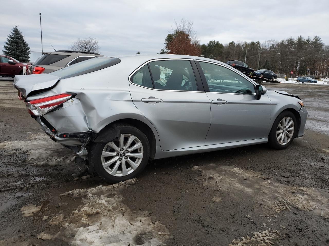 Obraz 3 z 2018 TOYOTA CAMRY L 2018 z VIN 4T1B11HK9JU100735