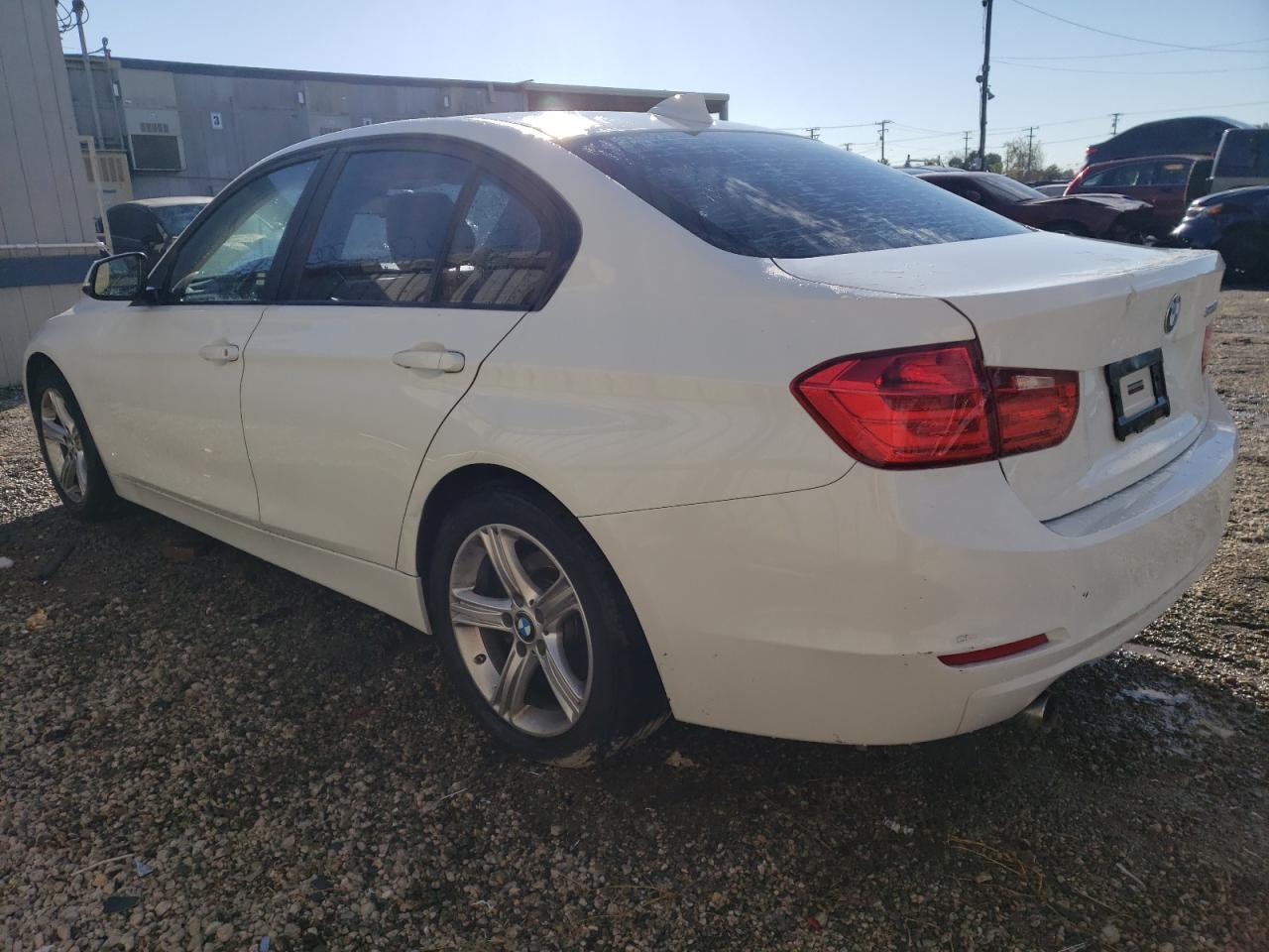 Obraz 2 z 2015 BMW 320 I 2015 z VIN WBA3B1G56FNT02268