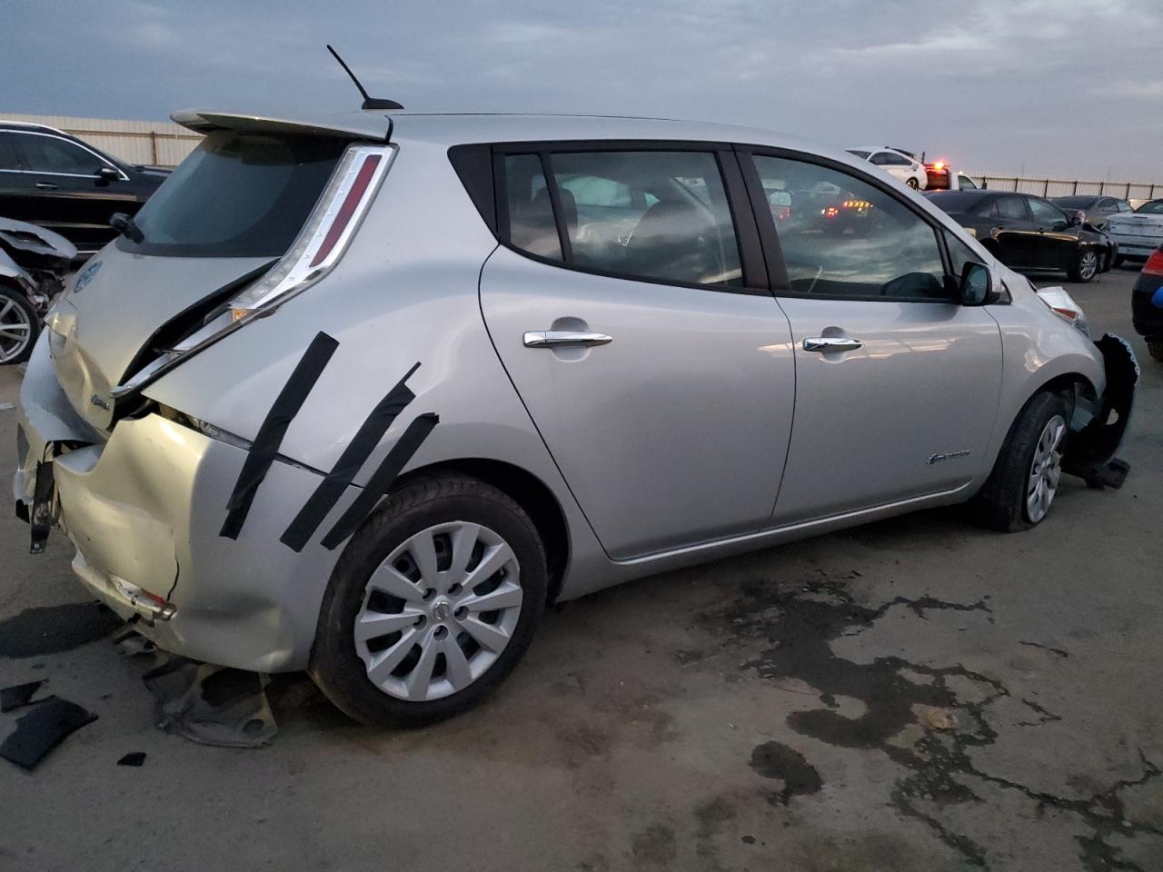 Image 3 of 2017 NISSAN LEAF S 2017 with VIN 1N4BZ0CP0HC300970