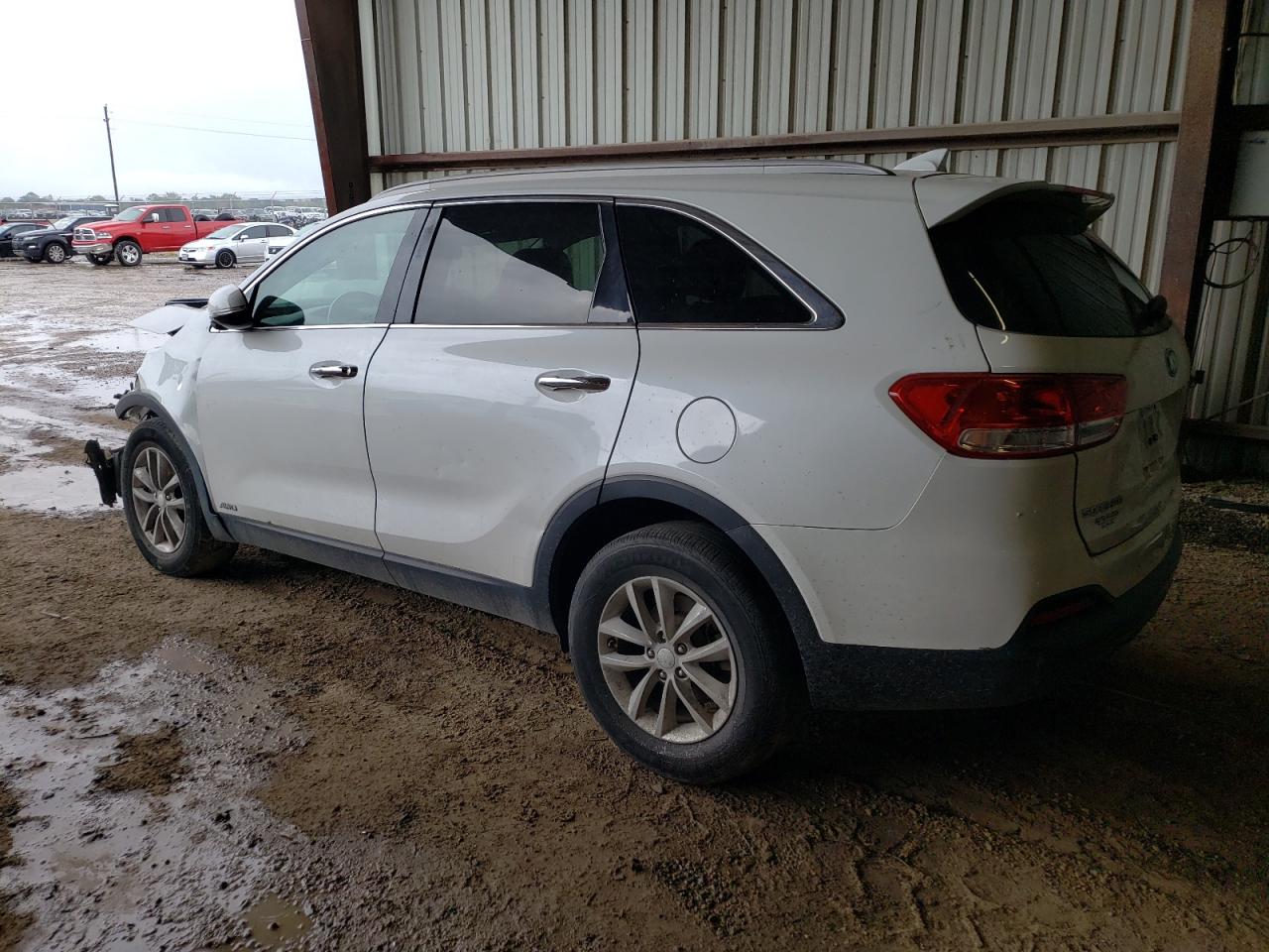 Изображение 2 2016 KIA SORENTO LX 2016 с VIN 5XYPGDA37GG176090