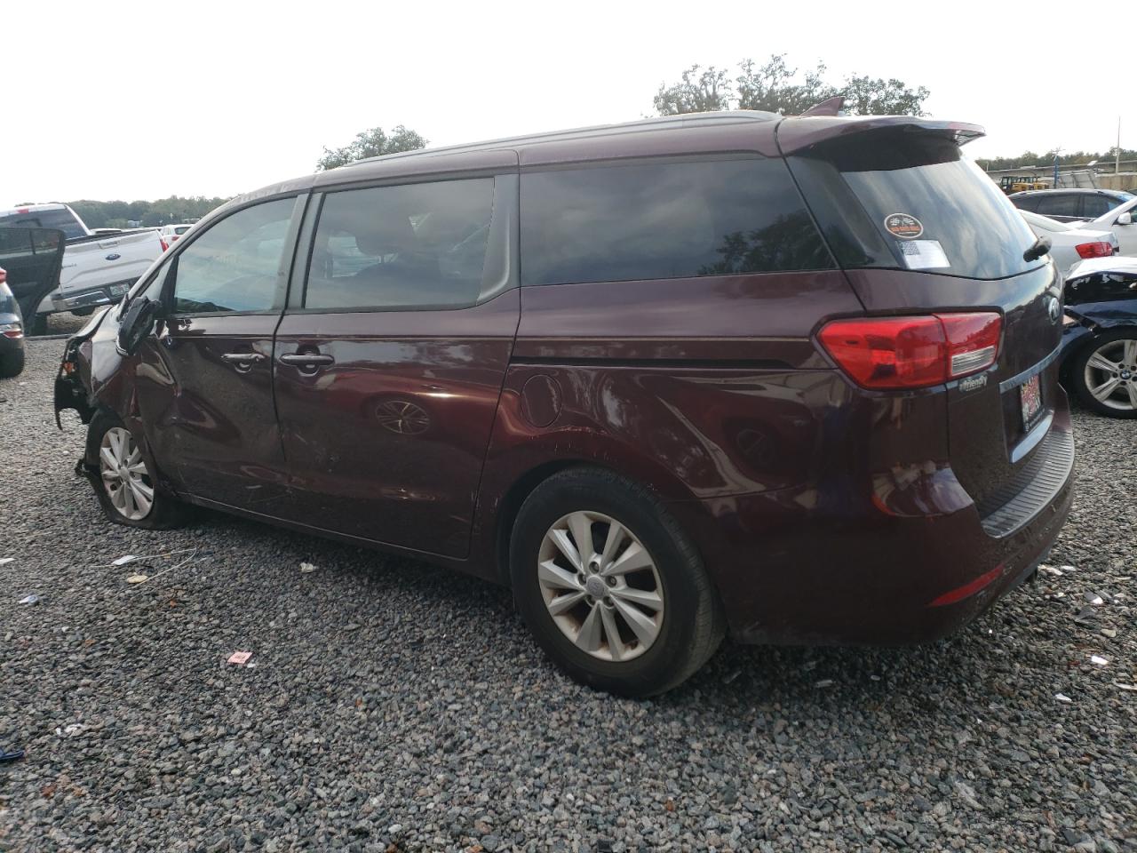 Image 2 of 2016 KIA SEDONA LX 2016 with VIN KNDMB5C16G6148965