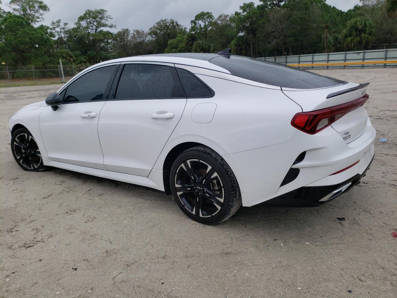 Изображение 2 2022 KIA K5 GT LINE 2022 с VIN 5XXG64J27NG137219