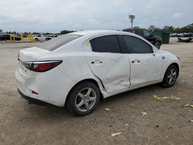Изображение 3 2016 TOYOTA SCION IA  2016 с VIN 3MYDLBZV7GY115358